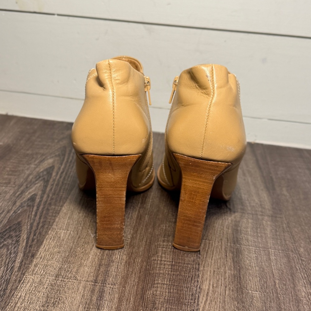Hillard &‎ Hanson tan heeled booties women's size 9 - Picture 3 of 5